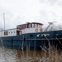 Your traditional Dutch barge - boat II