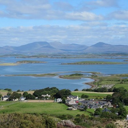  A Carter Company walking holiday on the Connemara Wild Atlantic Way with boat trips and sea views