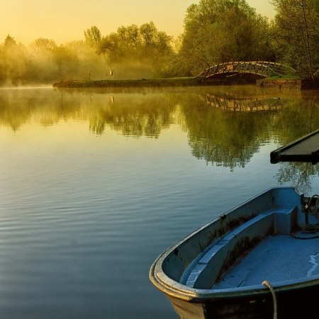 Beautiful morning views on our 'Riverside Ride from Oxford' cycling trip