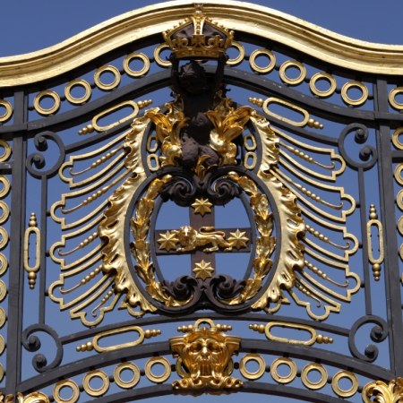 The gates at Hampton Court, one of the attractions on this Carter Company cycling holiday