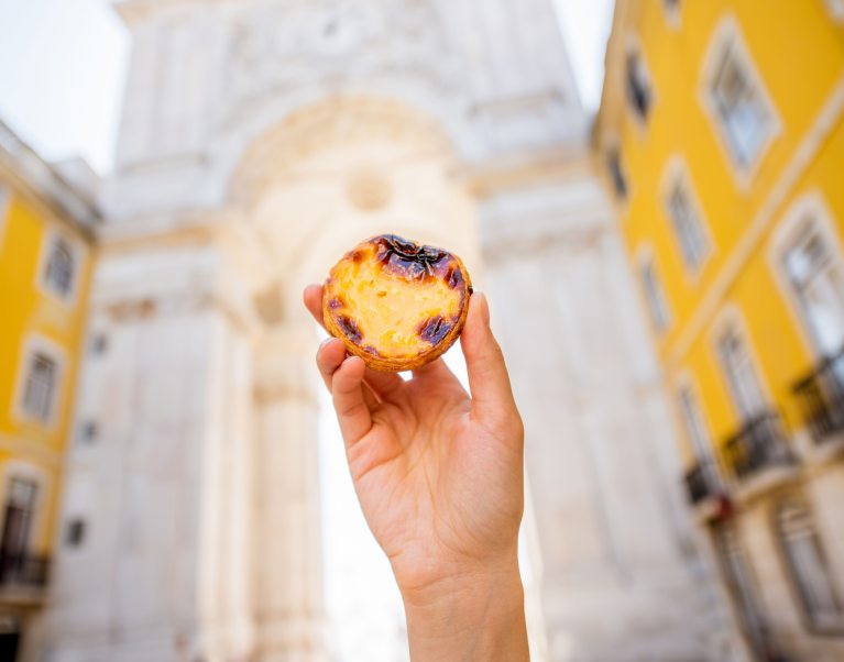 pasteis de nata, the best things to eat in portugal, 
